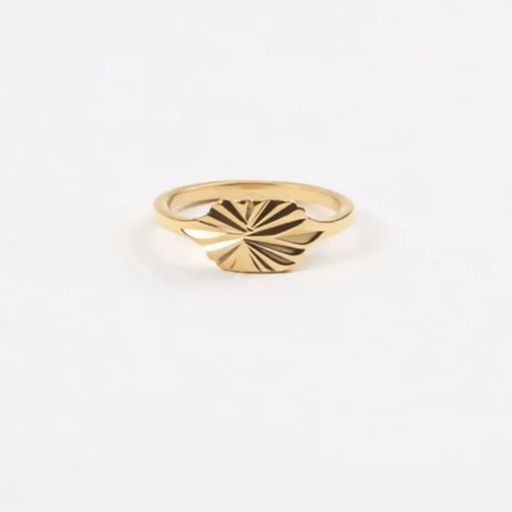 NEW yellow gold plated sunburst singlet ring jewelry size 8 B25A